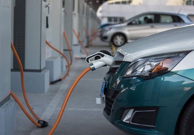 新能源汽车购置税政策再延一年消费者购车成本可省逾万元