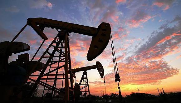 哈萨克斯坦将每日石油产量削减7%