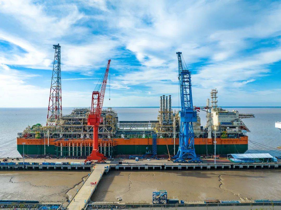 中遠海運承建世界最大天然氣處理浮式儲卸油平臺竣工