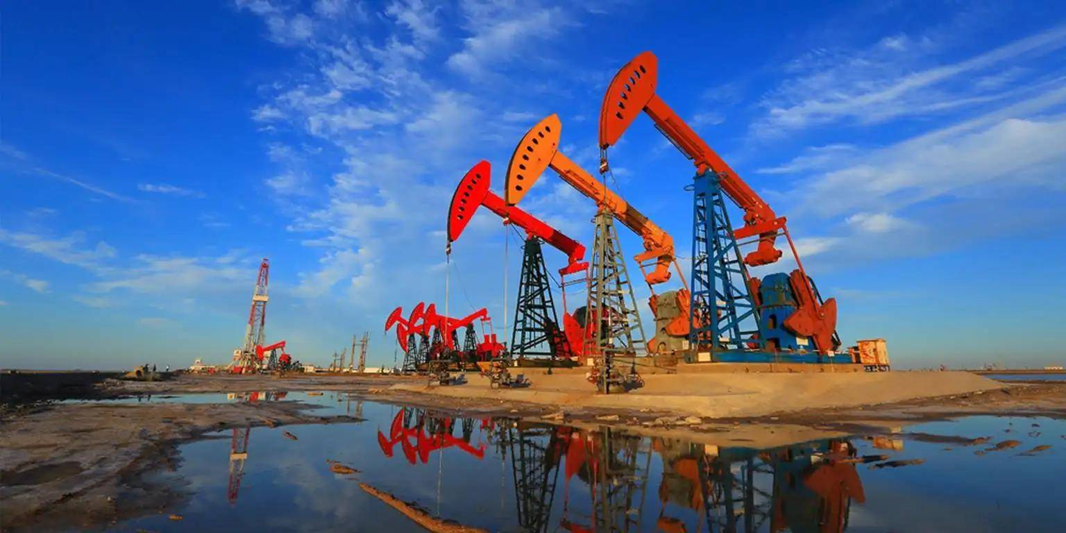 美国制裁 13 家向东亚买家出售伊朗石油产品的公司