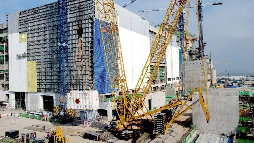 漳州核电1号机组主变区域六台变压器顺利完成吊装