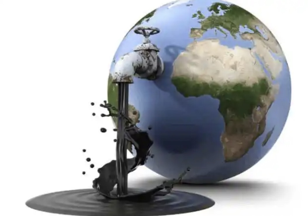 市场关注欧佩克+产量政策 国际油价11月29日涨跌不一