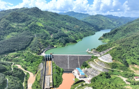 老撾南歐江梯級水電站完成年度發電目標