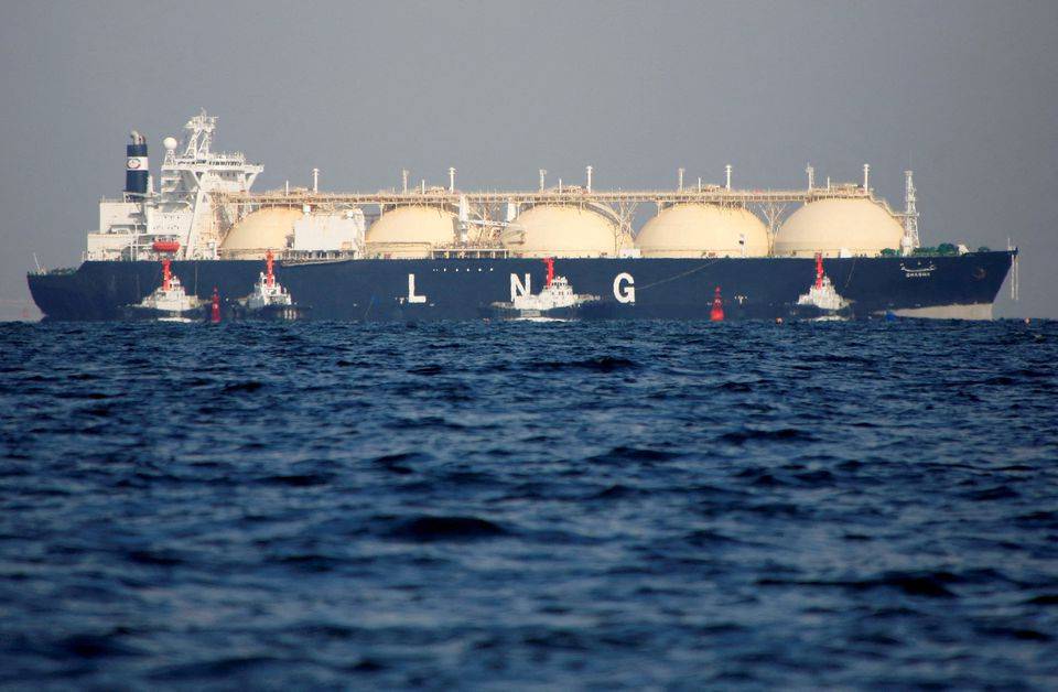 第一艘液化天然气油轮抵达德国威廉港 环保人士计划组织抗议行动
