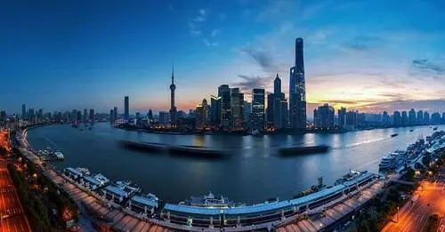 上海將三點八萬家單位納入排污許可監管體系 一證式管理，守護天藍水綠