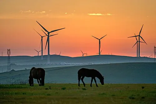 内蒙古第三批风光大基地项目共1170万千瓦，2023年推动开建