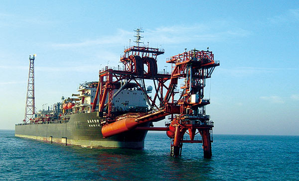 最大圆筒型浮式生产储卸油装置运抵欧洲