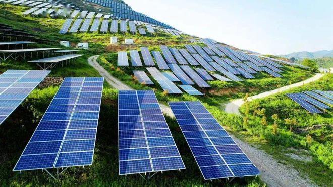 光伏業(yè)界人士齊聚蘇州探討行業(yè)如何向“光”而生