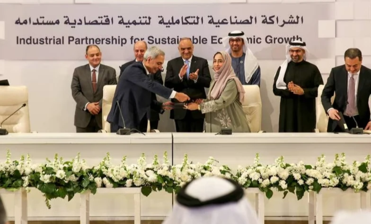 阿拉伯公司签署12项价值20亿美元的制造和采矿协议