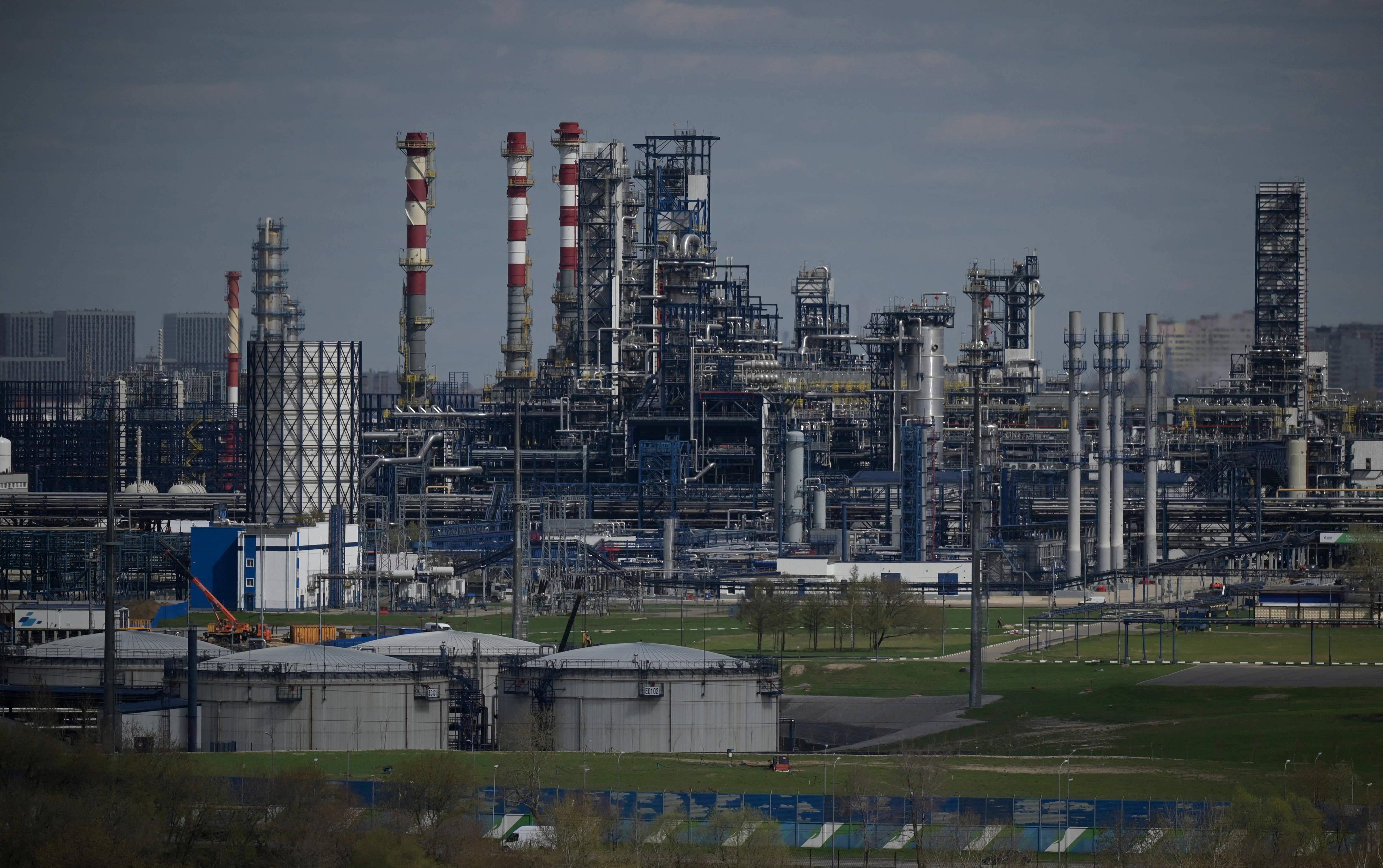 意大利政府为出售俄罗斯卢克石油炼油厂开绿灯