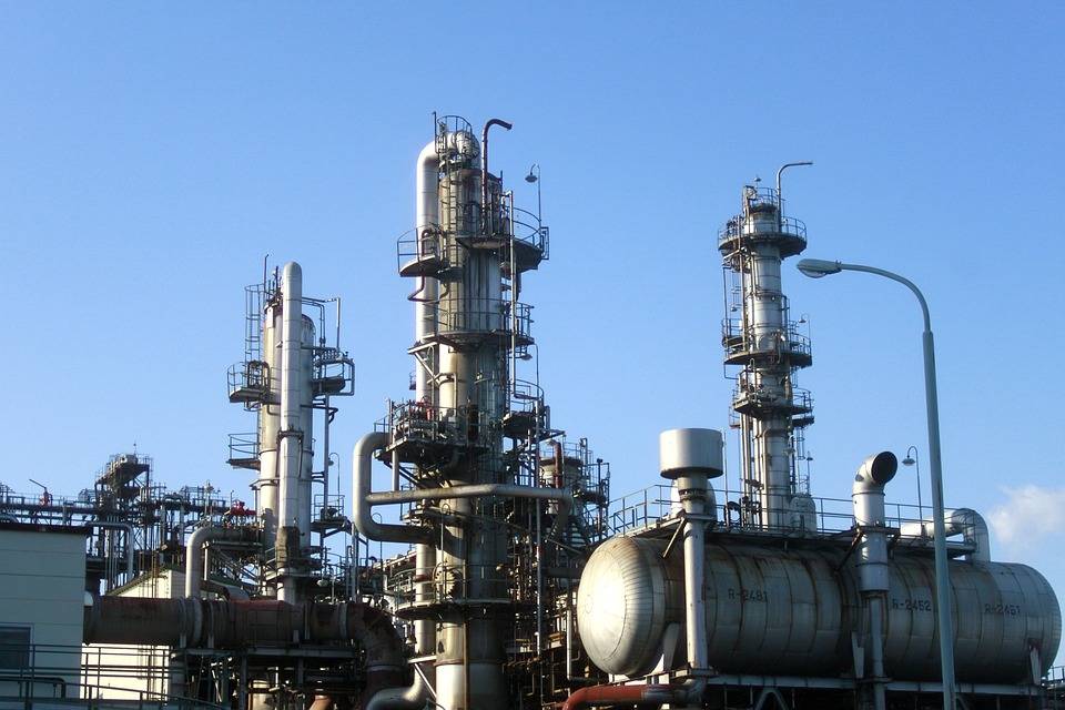 中油工程：子公司就东非原油外输管道项目签署55.4亿元总承包合同 