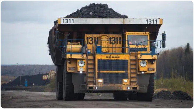 俄庫茲巴斯采煤公司2023年將接收100多臺采礦設備