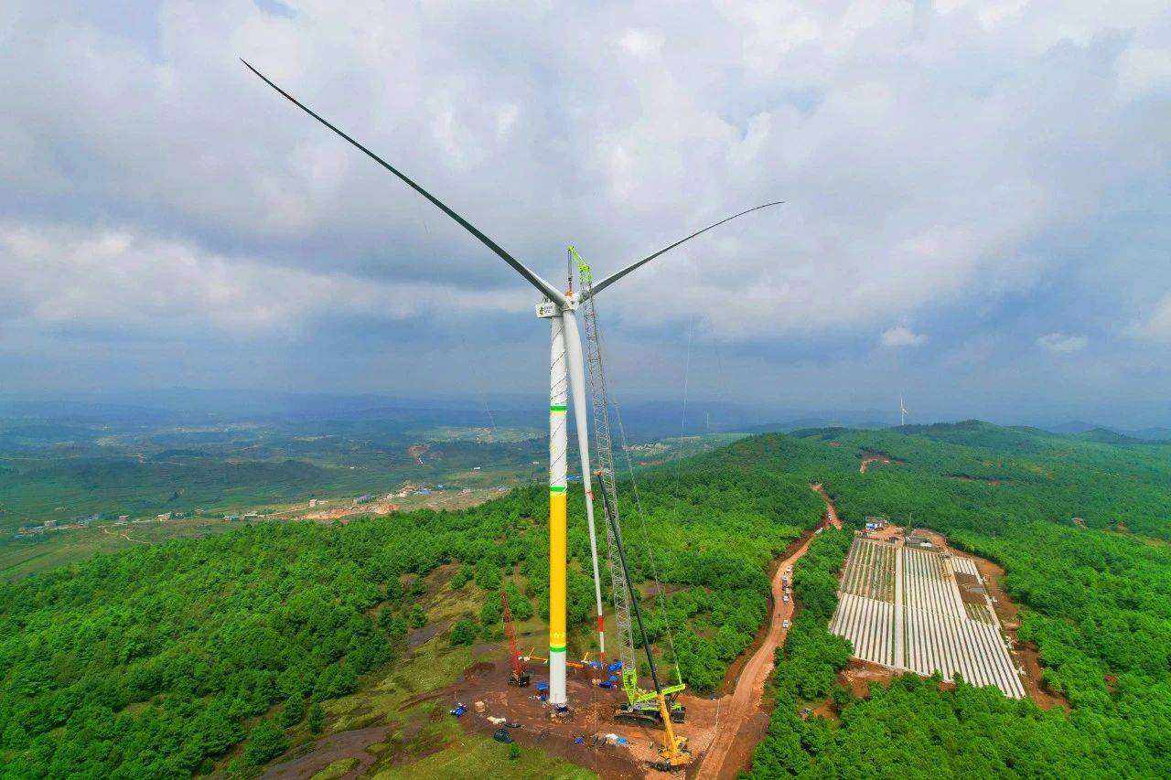 国家电投建成全国装机规模最大高原风电基地