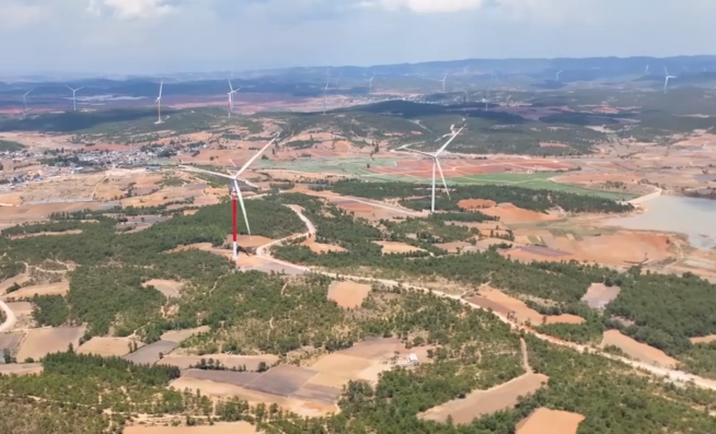 中国装机规模最大高原风电基地投运