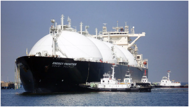中国首船跨境人民币结算液化天然气完成接卸