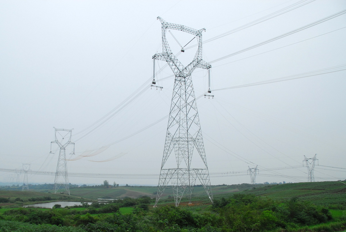 南方電網：國內首臺特高壓直流高速開關研制成功