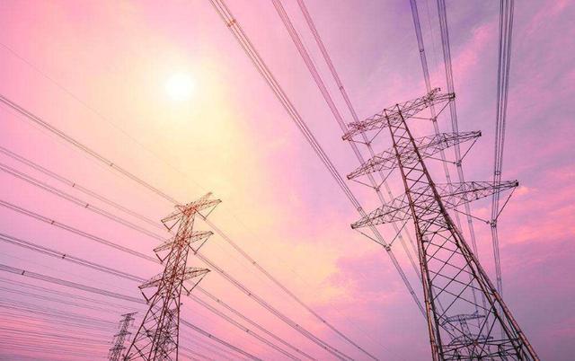 国家能源局：4月份全社会用电量同比增长8.3%