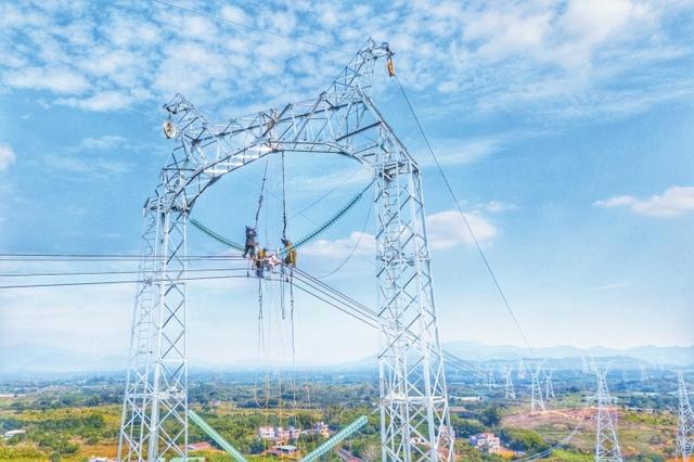 兩位數！海南用電量緣何增長這么快？