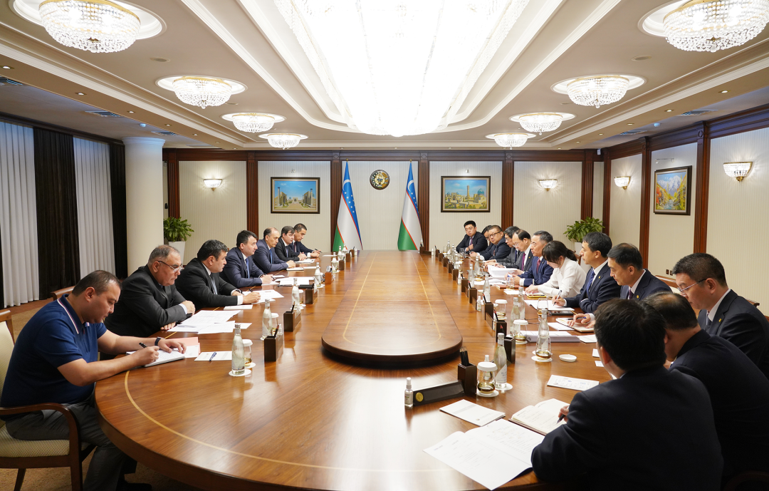 宋海良拜会乌兹别克斯坦副总理贾姆希德·霍扎耶夫