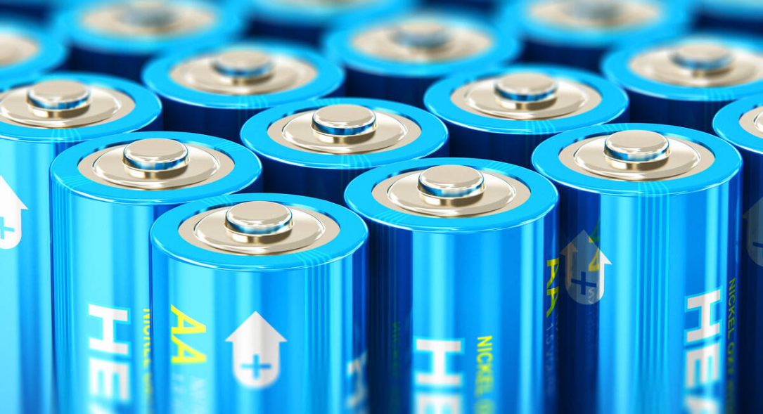 华劲电池年产5万吨锂电正极材料回收修复项目投产