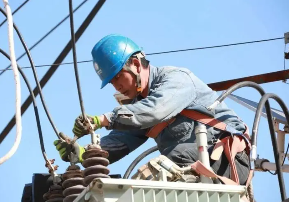 国网范县供电公司：召开供电服务领域“小微腐败”暨业扩报装领域突出问题专项整治工作推进会