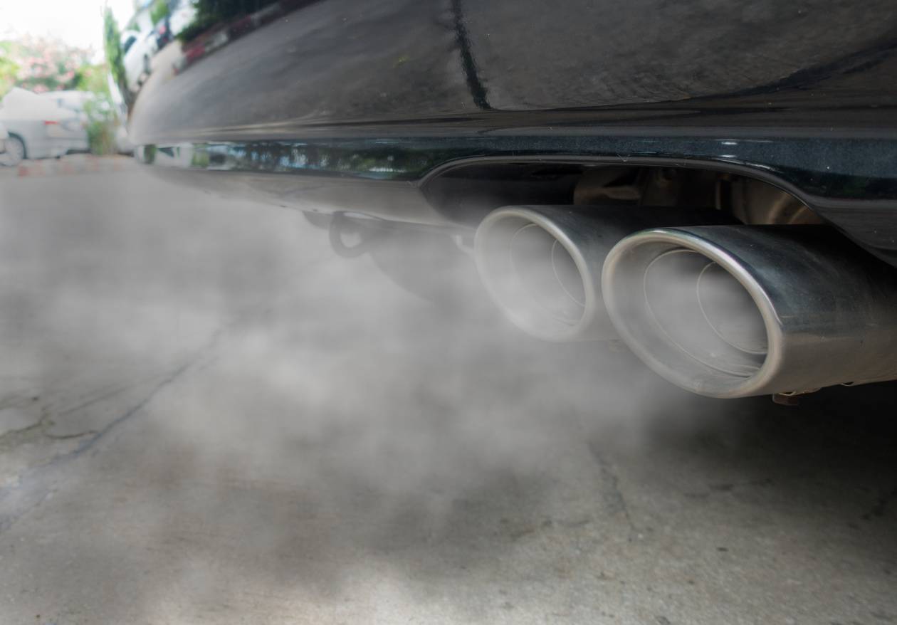 外媒：雅加达空气污染严重，印尼将强制司机接受尾气排放测试