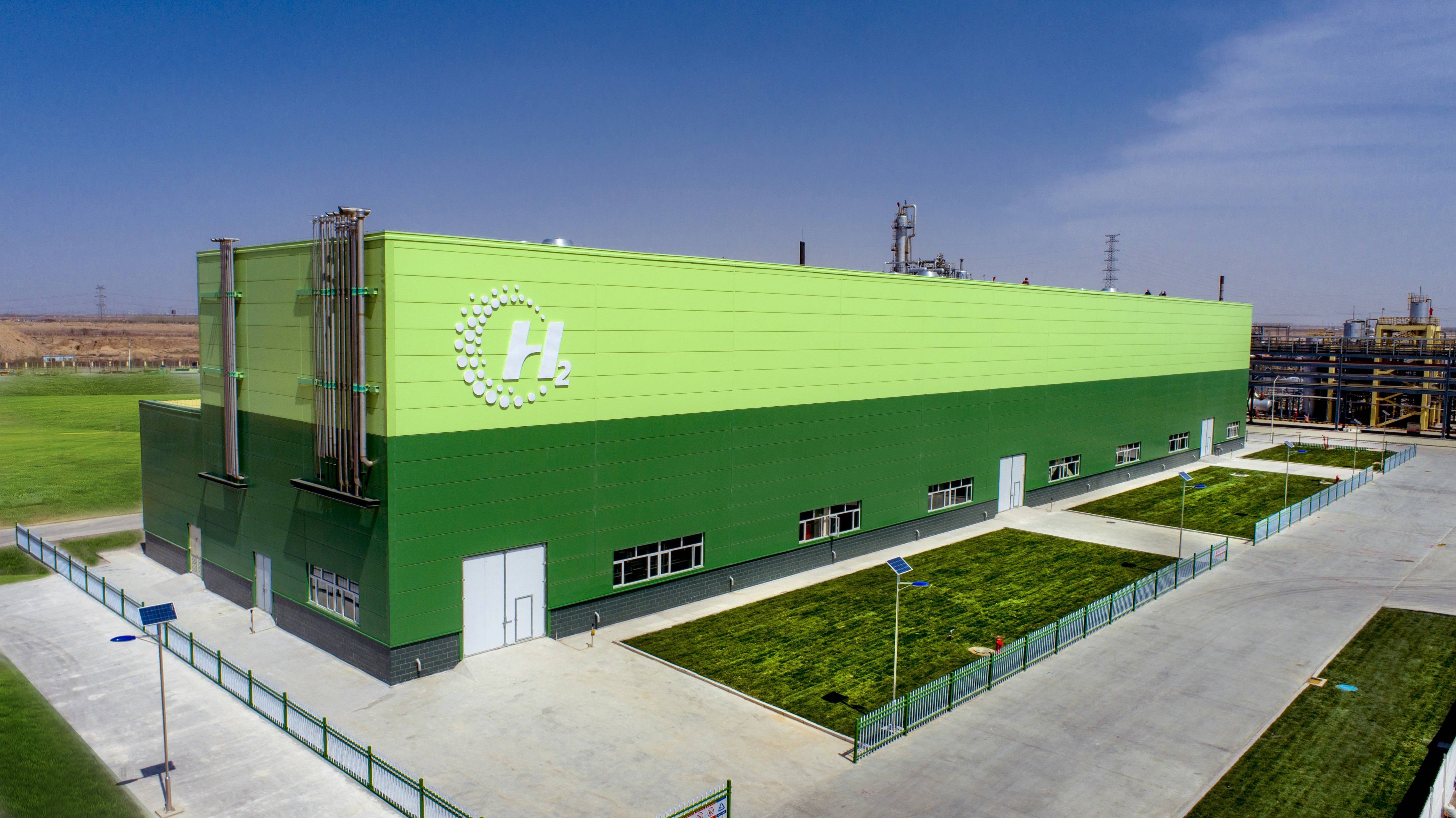 拉马福萨强调绿色氢产业重要性