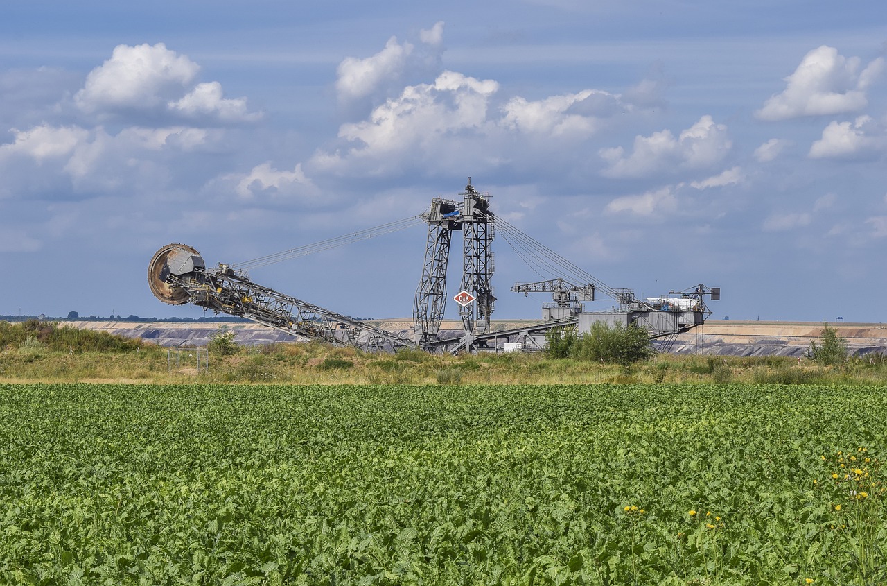 俄矿产开发署：2个大型矿床将从2024年起启动锂矿试采