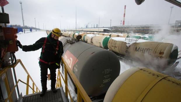 俄罗斯考虑调整部分石油产品出口禁令