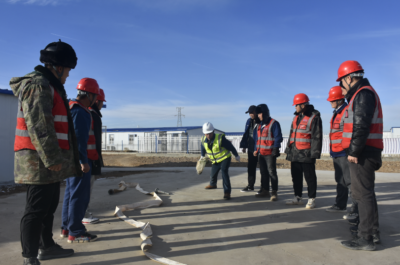 中能建建筑集团新疆昌吉英格玛电厂工程项目部  预防为主，生命至上