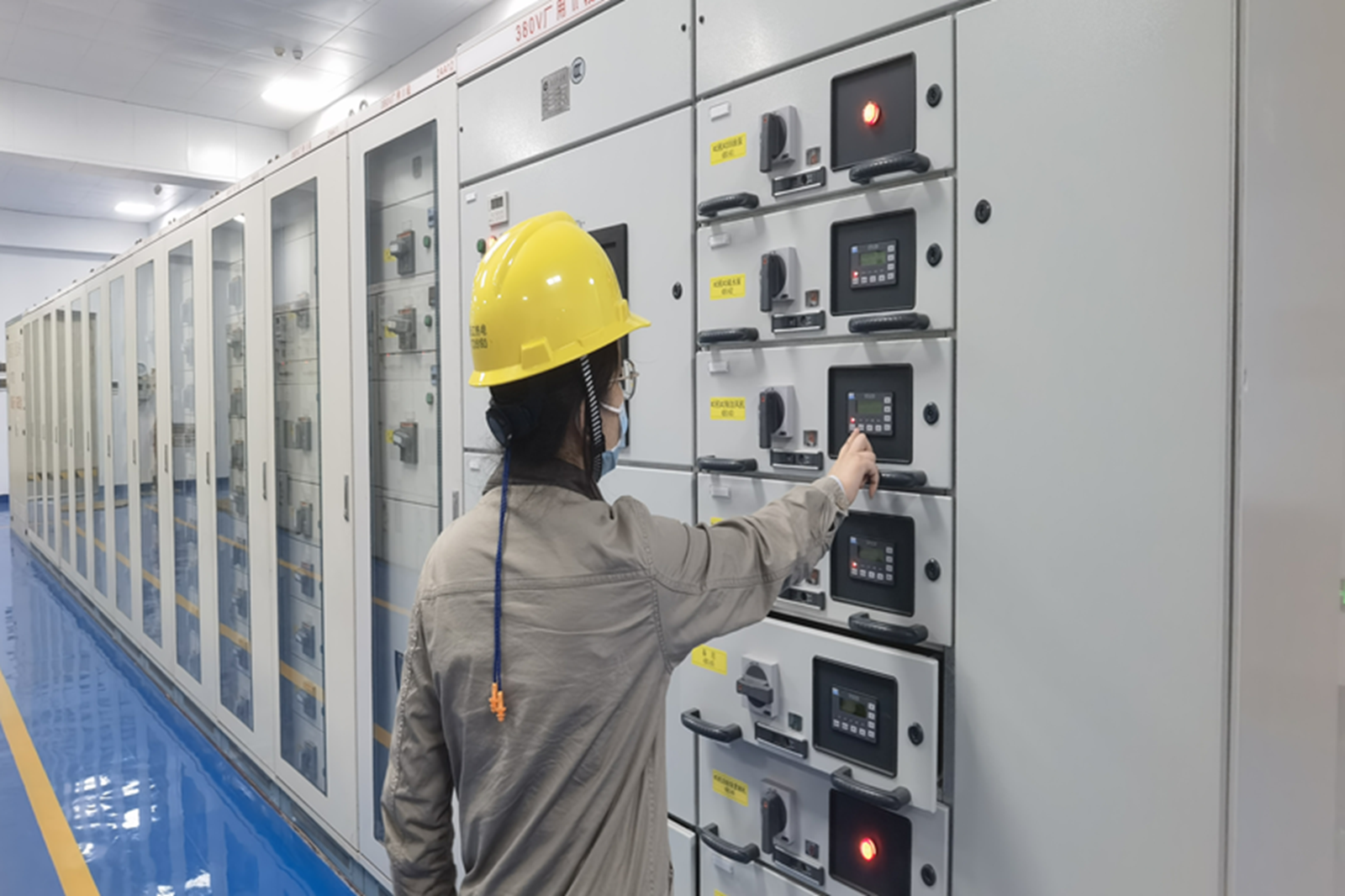 国能晋江热电公司开展电气设备定期检查保安全