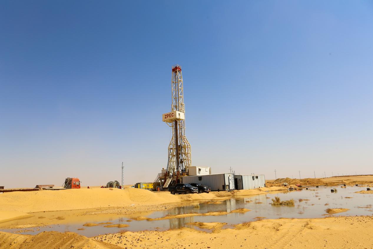 埃及大漠“钻”甘泉 丝路情谊永流传  ——中曼石油埃及撒哈拉沙漠民生水利项目发展纪实