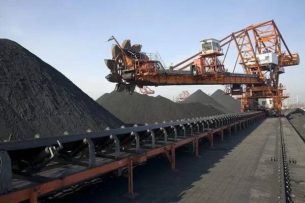 国家发改委：全国统调电厂存煤保持在2亿吨以上，可用26天