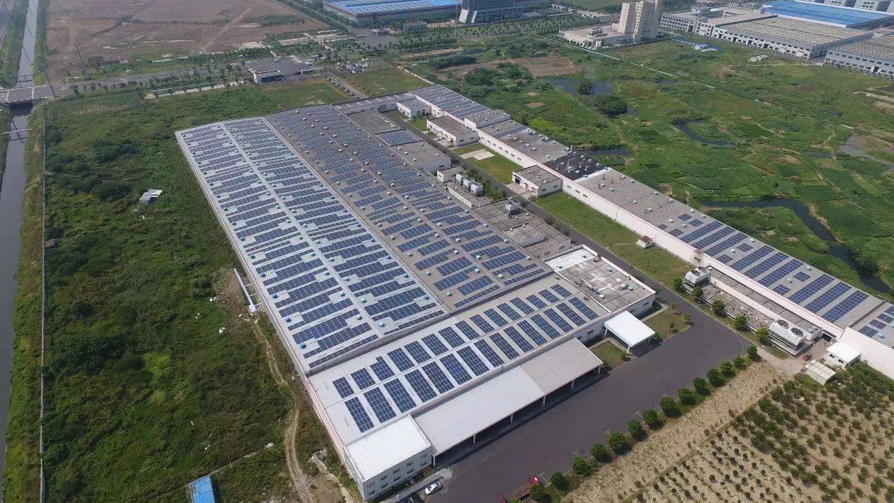 福建福州江阴中远海运化工码头分布式屋顶光伏发电项目成功并网发电