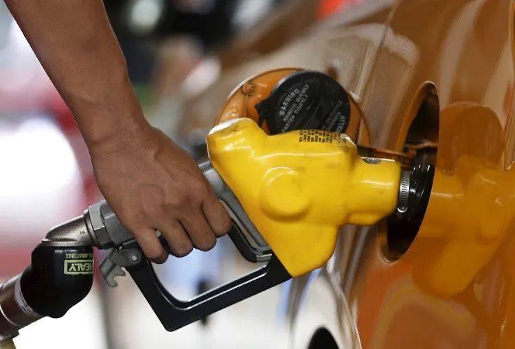 南非迎新年首次燃油价格大幅下调