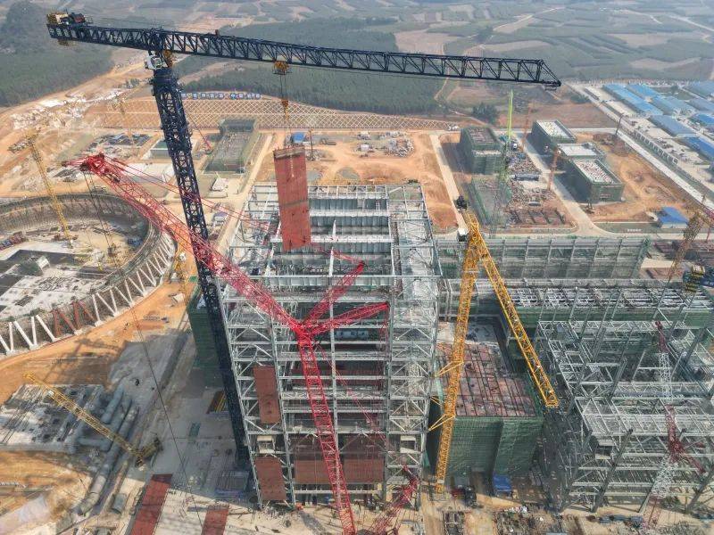 中能建广西崇左2×660MW电厂工程项目一号机组锅炉受热面开吊