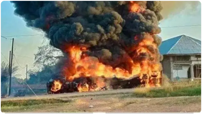 利比里亚油罐车爆炸死亡人数升至74人