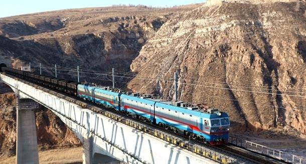 单日历史最高纪录！新朔铁路煤炭运输量达60.5万吨