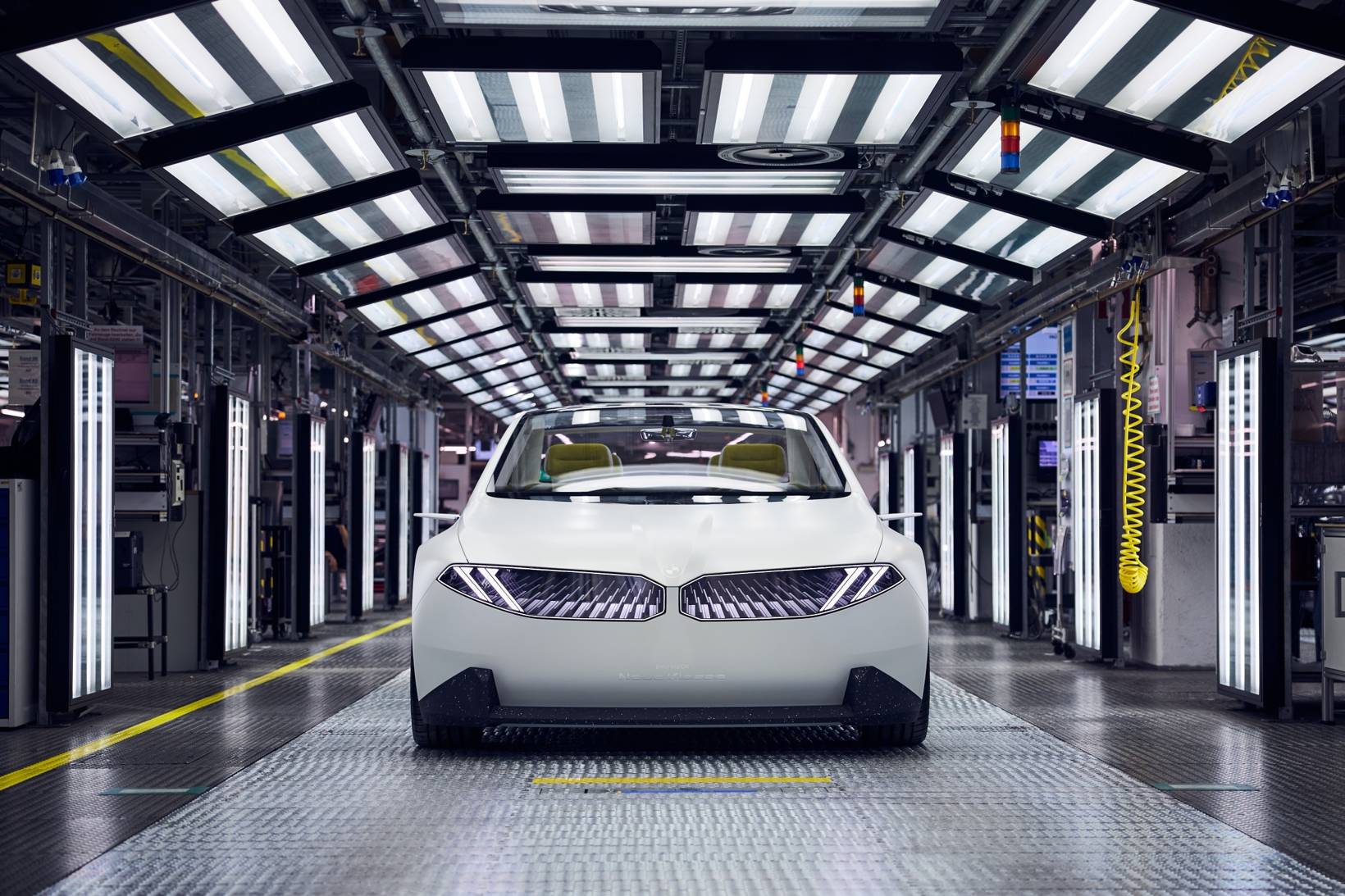 从2027年年底开始，宝马慕尼黑工厂将专门生产纯电动汽车