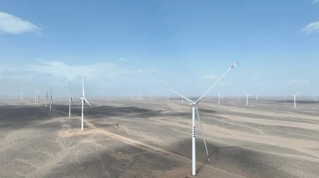 1.75GW！国内单体容量最大陆上风电项目首台风机并网发电