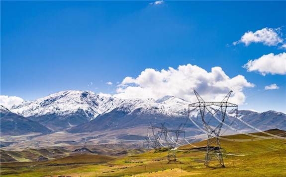 新疆电网1-2月售电量超两百亿  同比增长15%