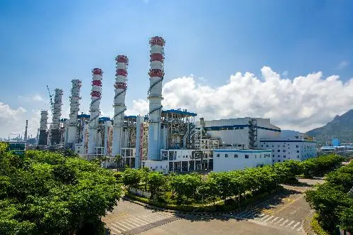 广东惠州大亚湾石化区燃气—蒸汽联合循环热电冷联产工程2号机组汽机扣盖完成