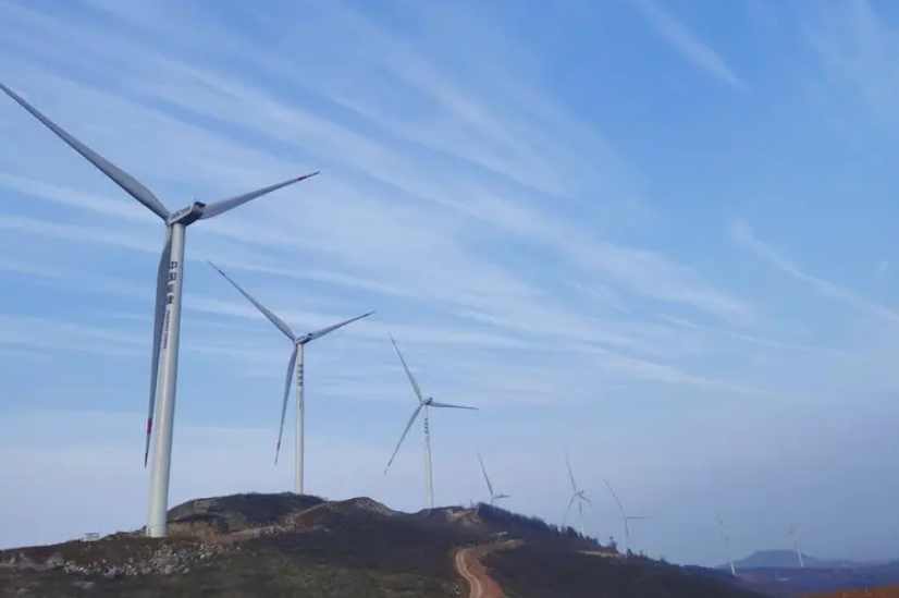 700MW！内蒙古韭菜庄风电项目首批风机并网发电！