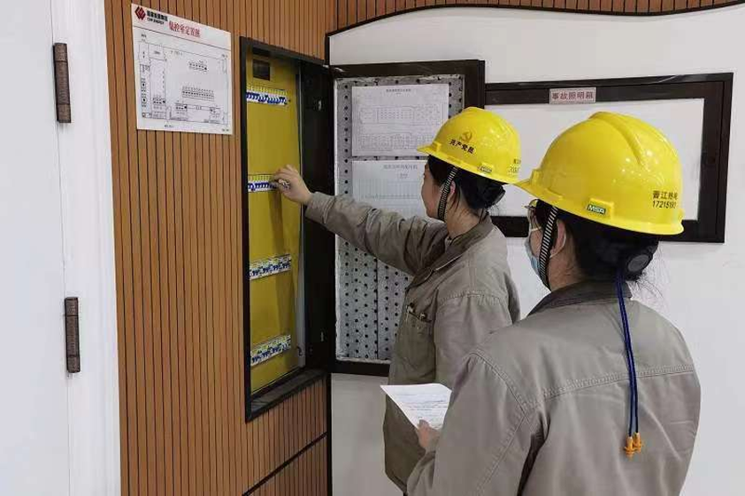 国能晋江热电公司开展事故照明定期试验保安全