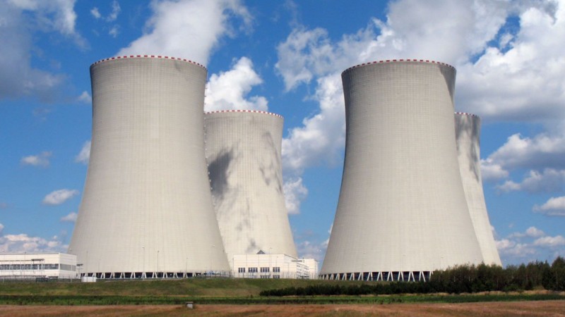 哈萨克斯坦计划为新建核电项目拨款100~120亿美元
