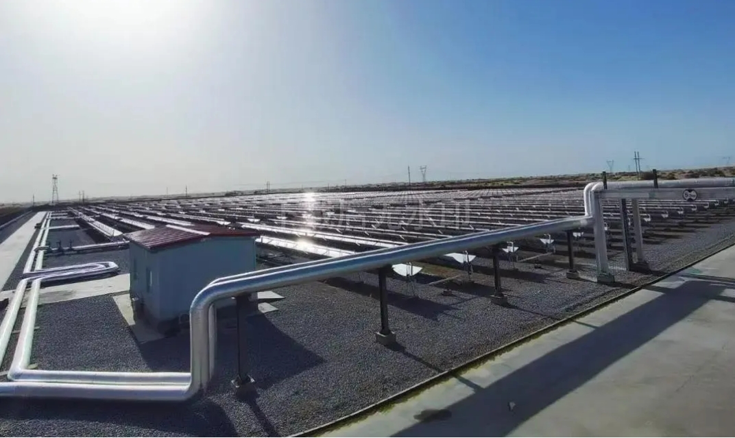 塔里木油田建成中国石油最大槽式太阳能导油系统
