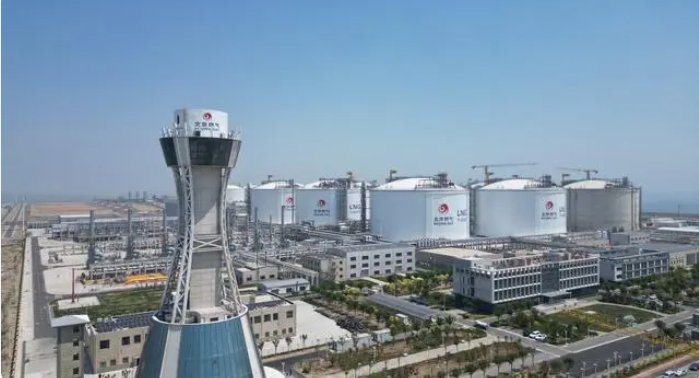 天津南港LNG应急储备项目二期工程启动投产
