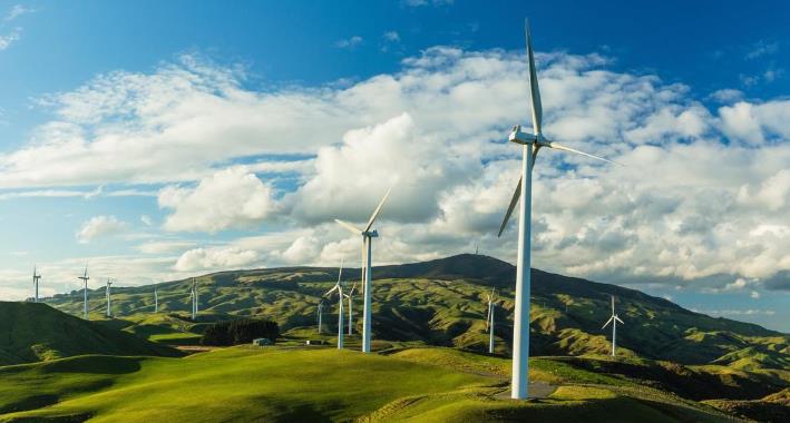 中國能建天津電建承建的內(nèi)蒙古韭菜莊風電項目117臺風機全部吊裝完成