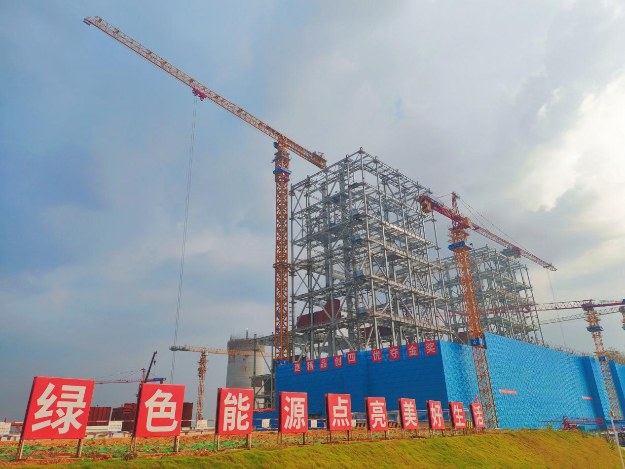 中能建建筑集团株洲百万：迎战“秋老虎”，施工保进度