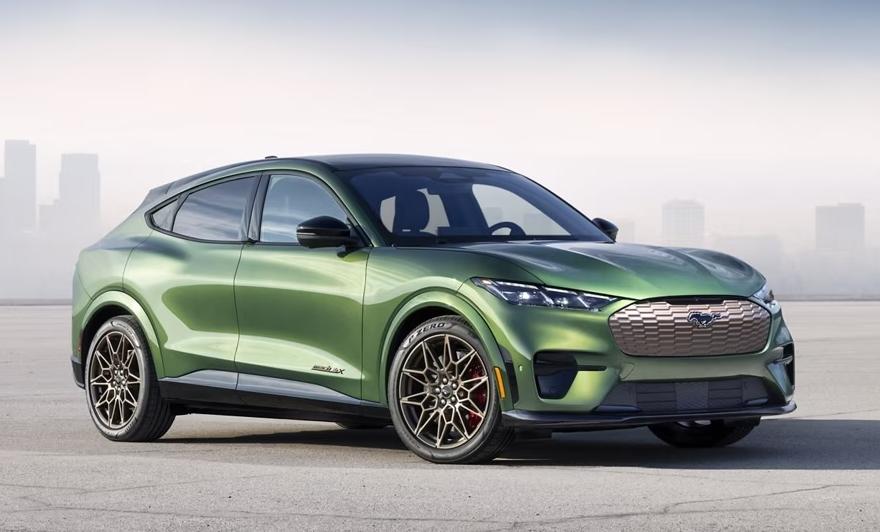 由铅电池供电的电动汽车充电微电网项目